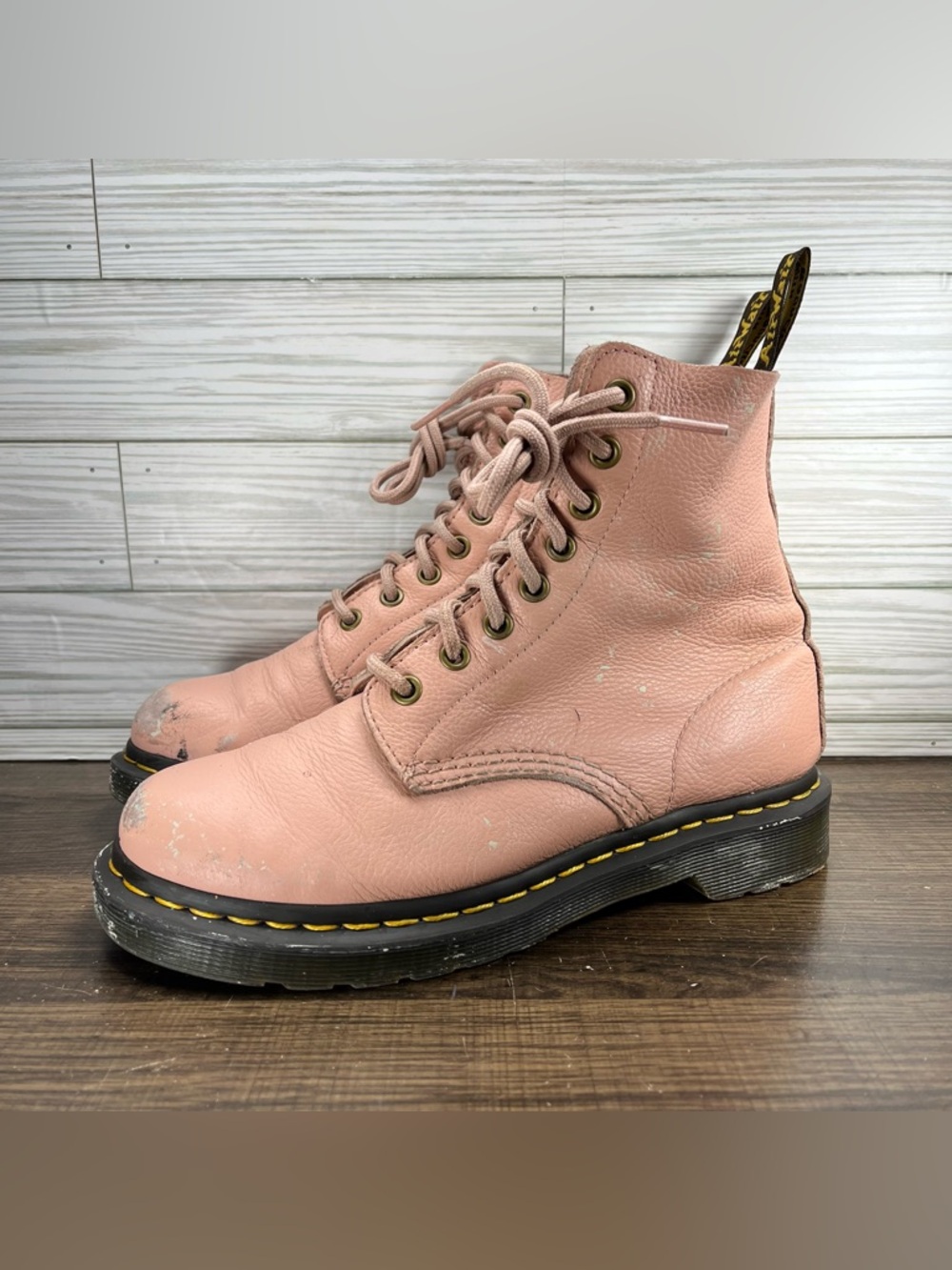 Dr. Martens 1460 Pascal Soft Pink Women’s Boots - Women’s Size 7 - Picture 2 of 12